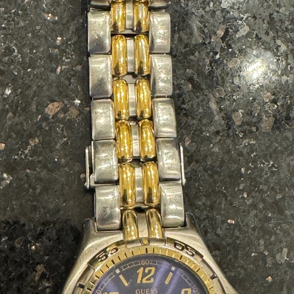 Guess Waterpro Two Tone Blue Purple Dial Date Watch 50m Water Resistant XX Small